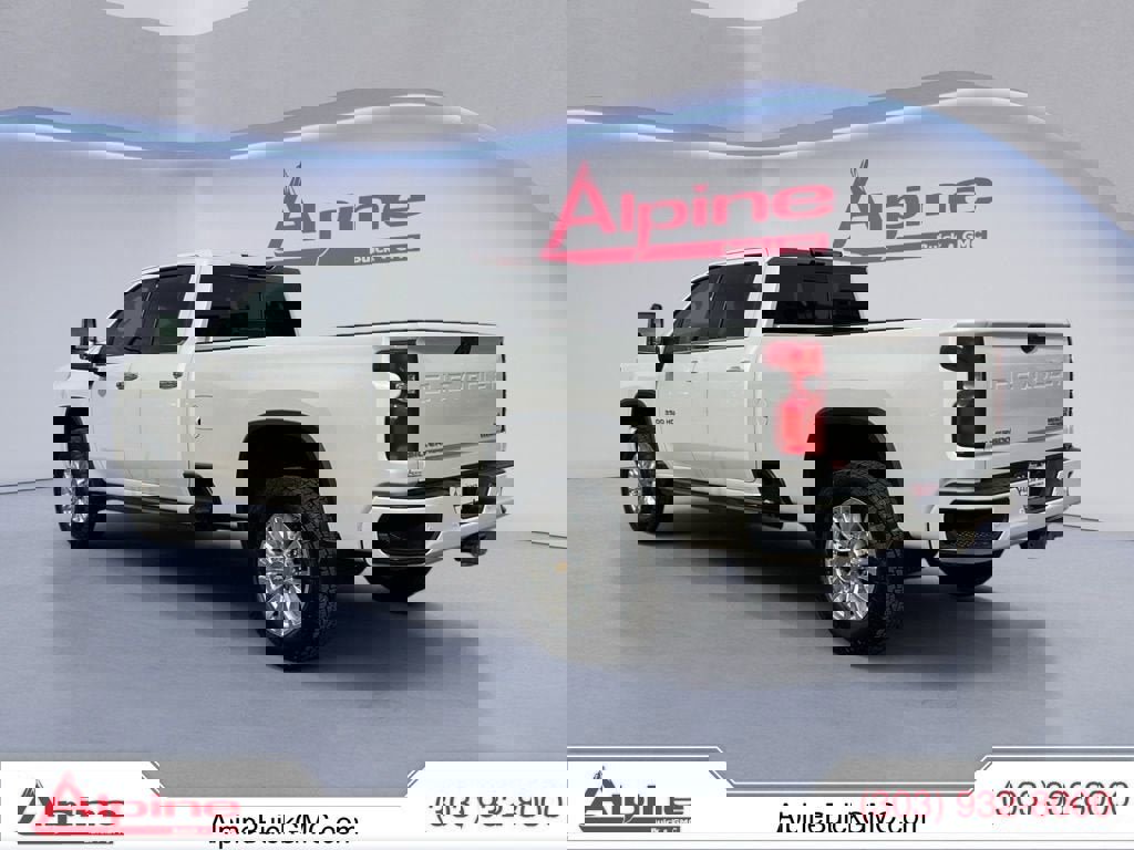 Used 2023 Chevrolet Silverado 3500 High Country w/ Z71 Off-Road Package image 3