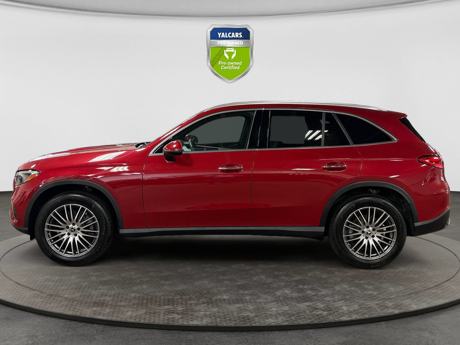 Used 2026 Mercedes-Benz GLC 300 4MATIC image 2