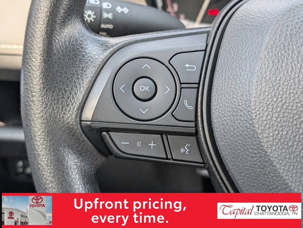 Used 2025 Toyota RAV4 XLE AWD/4WD image 15