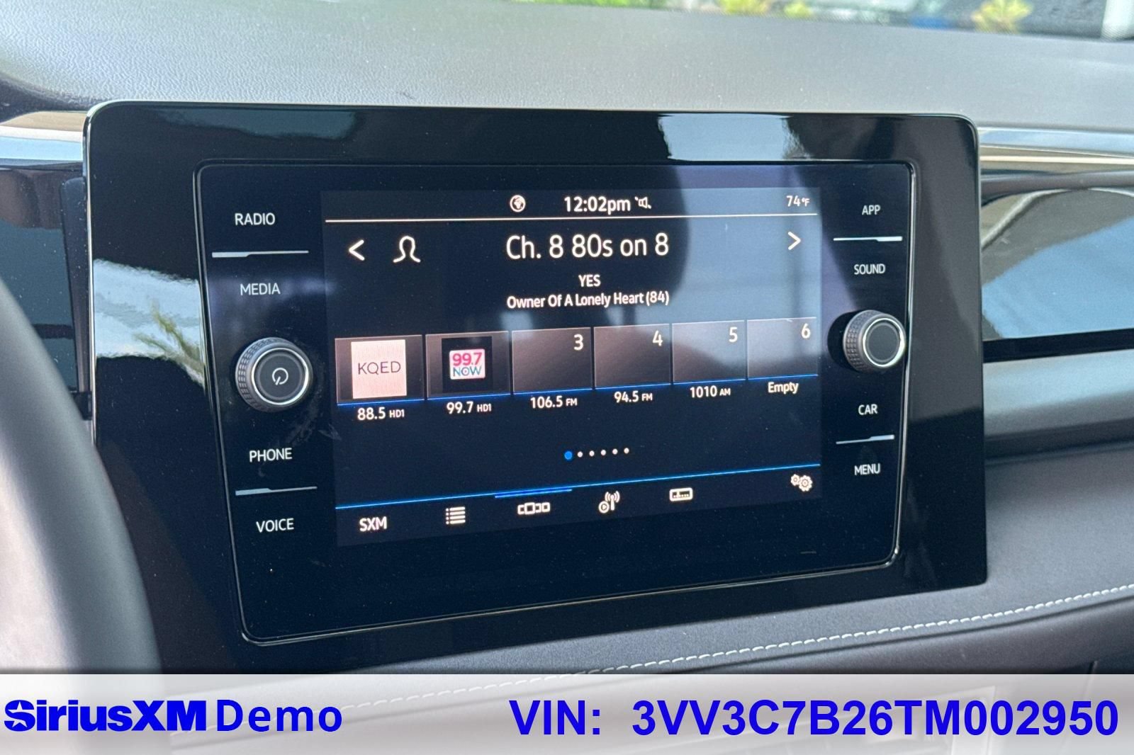 Certified 2026 Volkswagen Taos SE FWD image 28