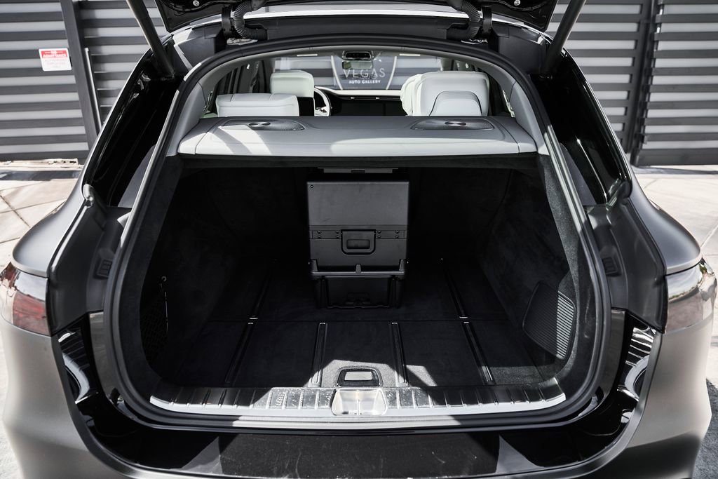 Used 2024 Mercedes-Benz Maybach EQS 680 4MATIC image 19