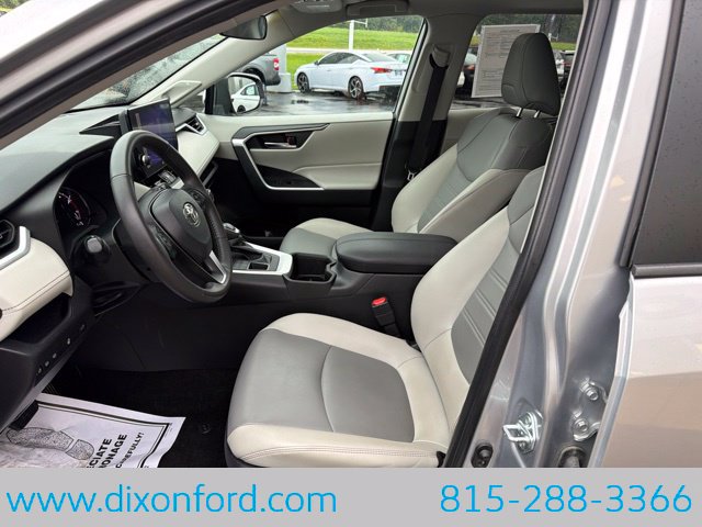 Used 2024 Toyota RAV4 XLE Premium AWD/4WD image 10