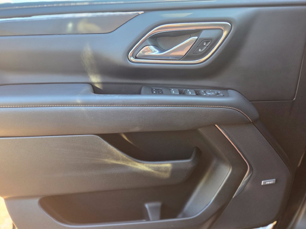 Used 2022 GMC Yukon AT4 AWD/4WD image 29