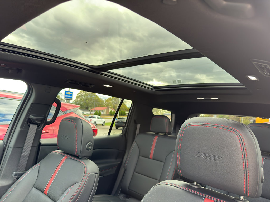 Used 2024 Chevrolet Traverse RS w/ LPO, Floor Liner Package image 27