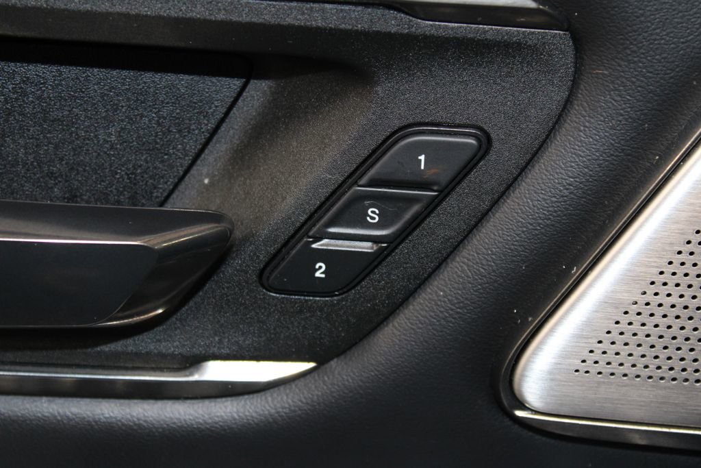 Used 2021 RAM 1500 Limited w/ Night Edition image 40