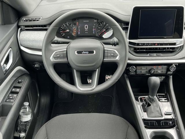 New 2025 Jeep Compass Sport image 15