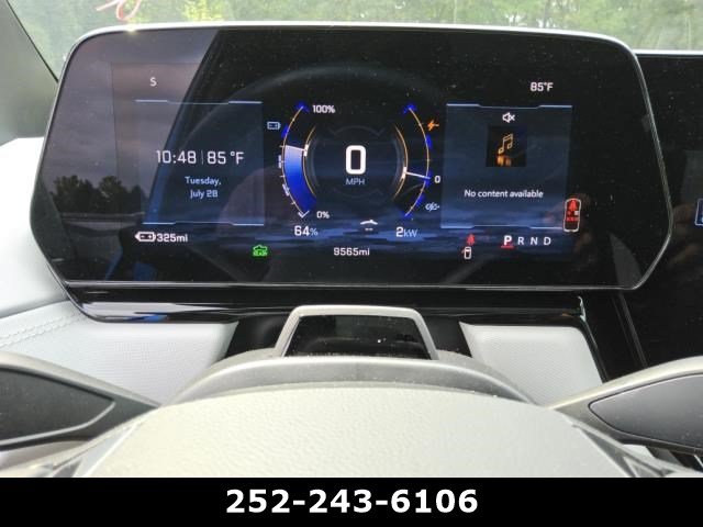 Used 2025 Chevrolet Silverado EV RST AWD/4WD image 12