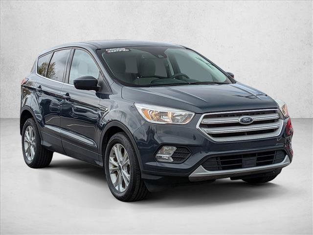Used 2019 Ford Escape SE image 3
