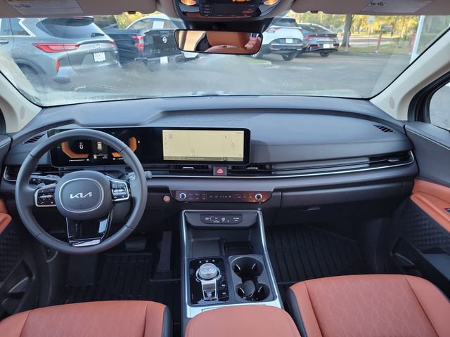 Used 2026 Kia Carnival EX image 29