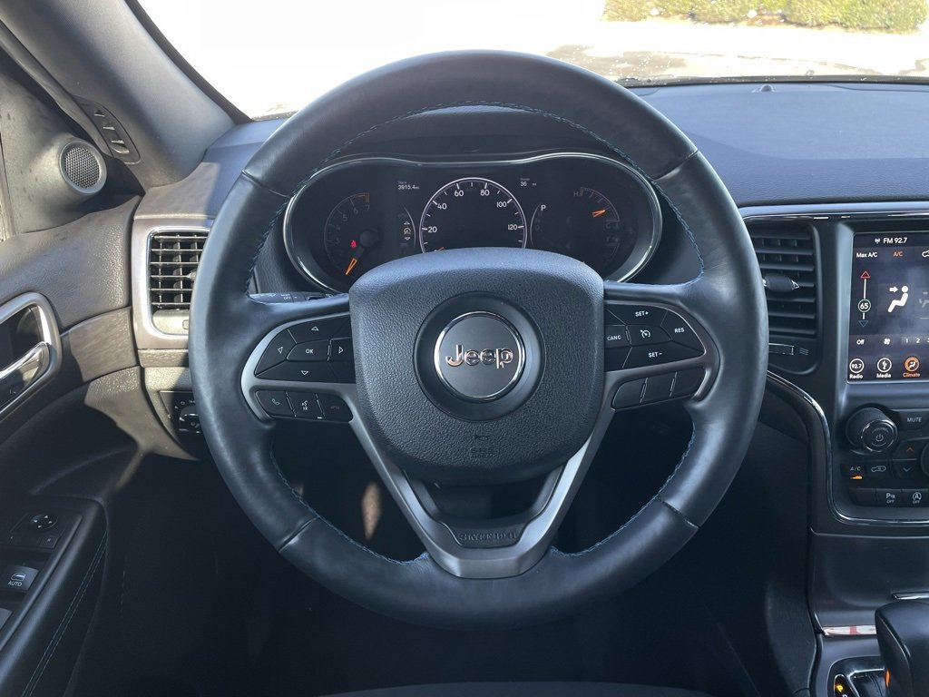 Used 2018 Jeep Grand Cherokee Laredo image 12