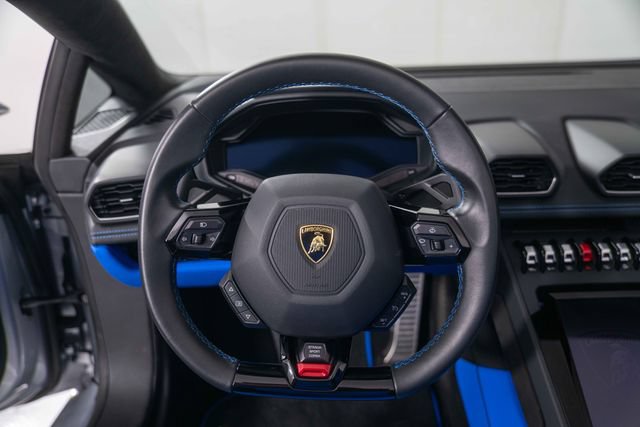 Used 2023 Lamborghini Huracan EVO RWD image 18
