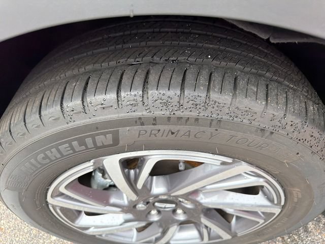 Used 2025 Lincoln Corsair AWD w/ Equipment Group 101A image 33