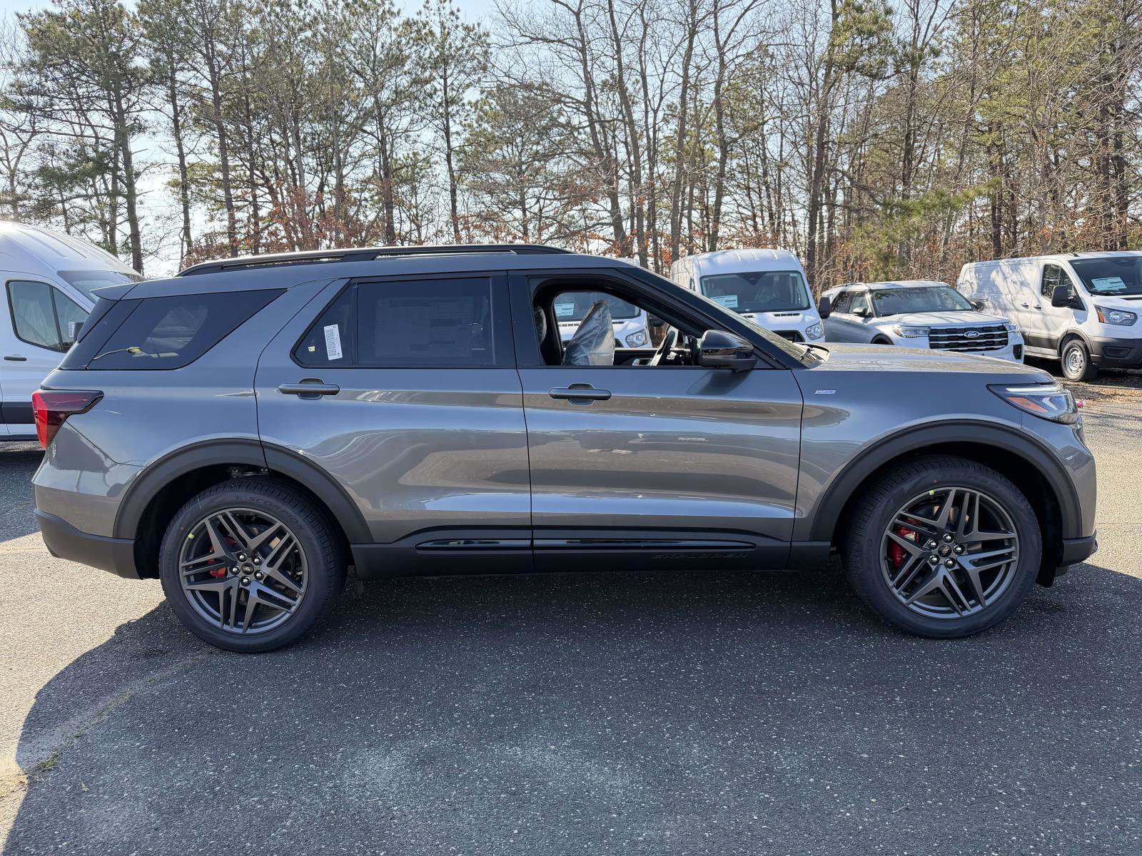 New 2026 Ford Explorer ST-Line AWD/4WD image 4