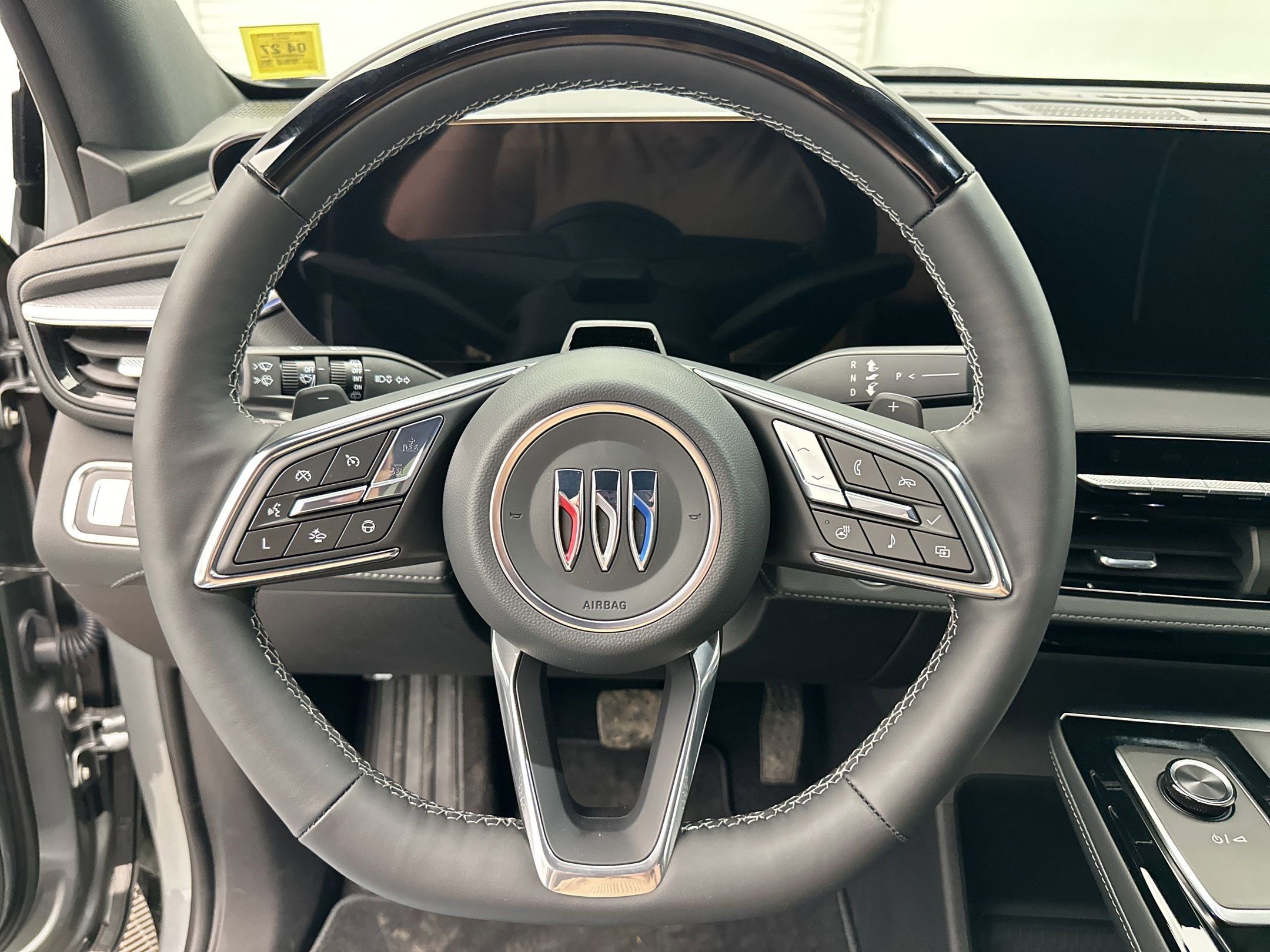 Used 2025 Buick Enclave Sport Touring AWD/4WD image 16