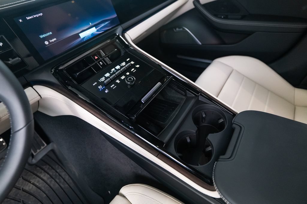 New 2026 Porsche Panamera 4 E-Hybrid AWD/4WD image 24