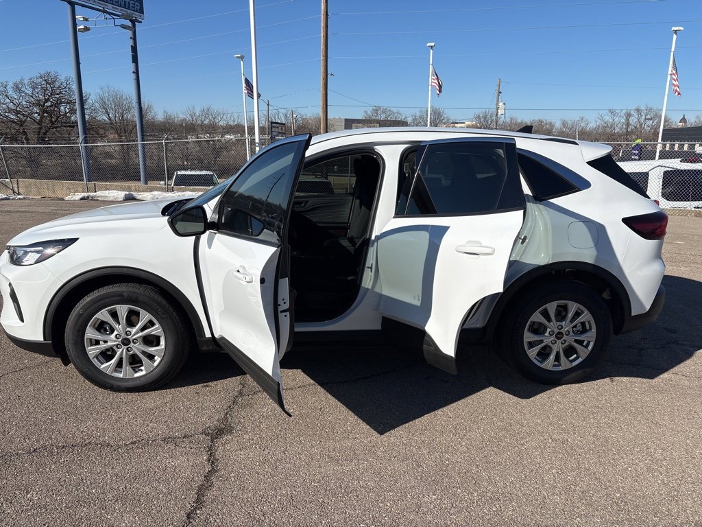 Used 2024 Ford Escape Active image 4