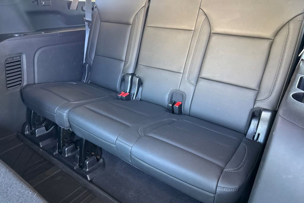 Used 2022 Chevrolet Suburban Z71 w/ Off-Road Capability Package image 23