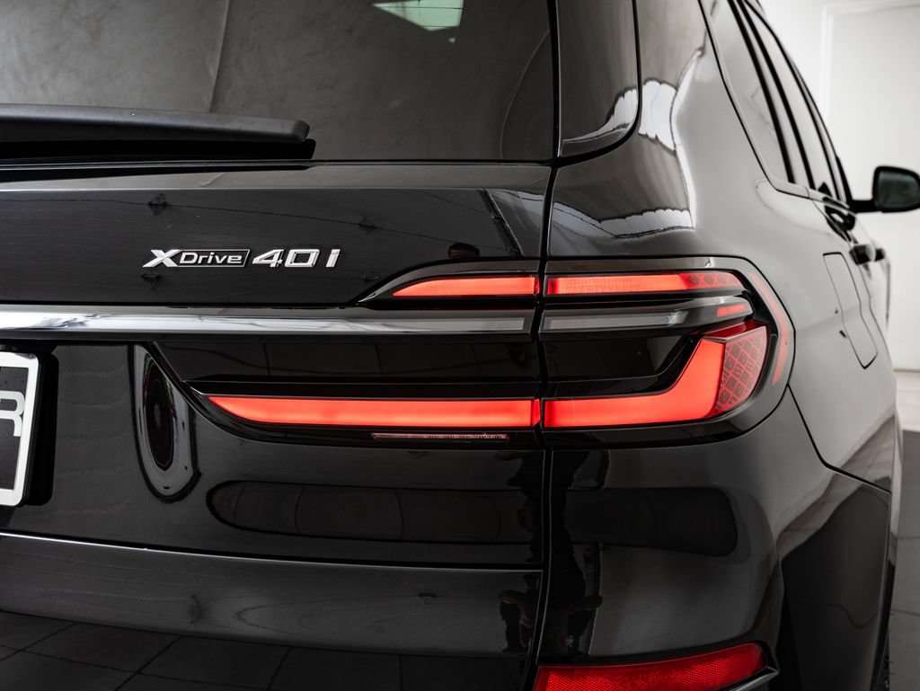 New 2027 BMW X7 xDrive40i w/ M Sport Package AWD/4WD image 9