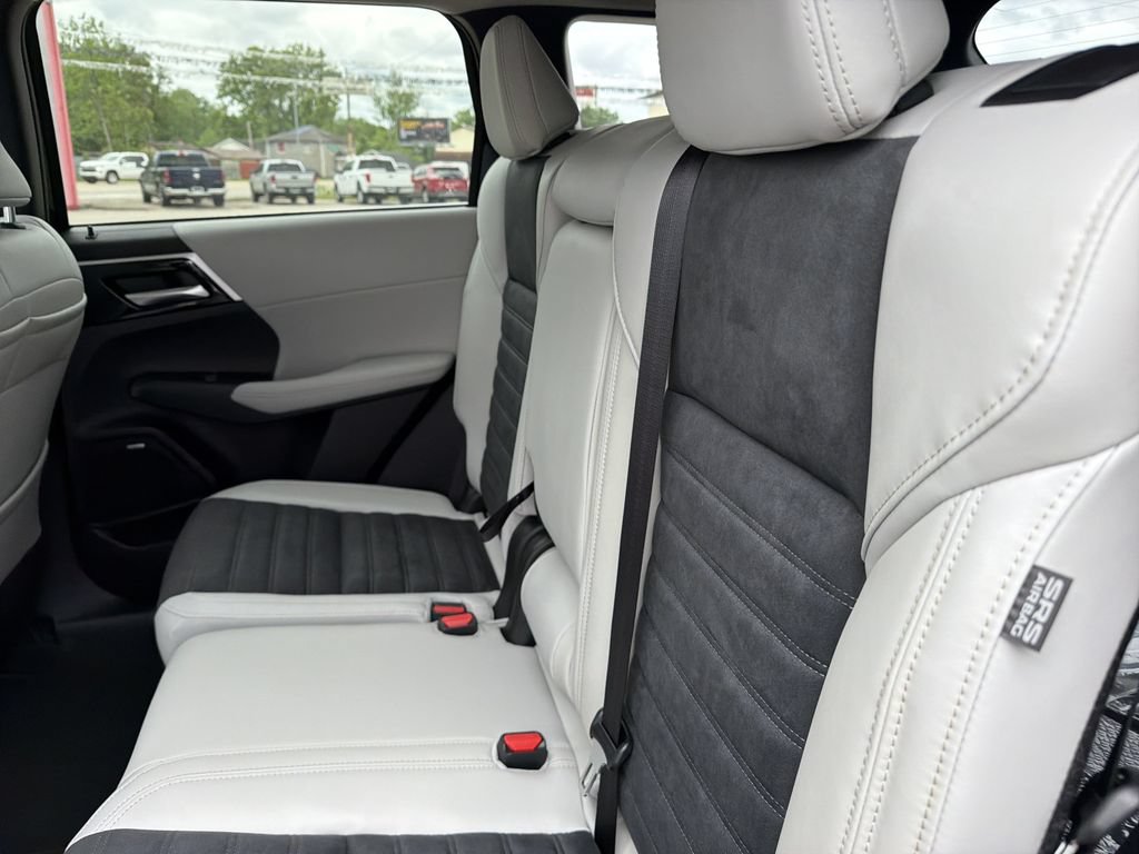 New 2026 Mitsubishi Outlander SE AWD/4WD image 12