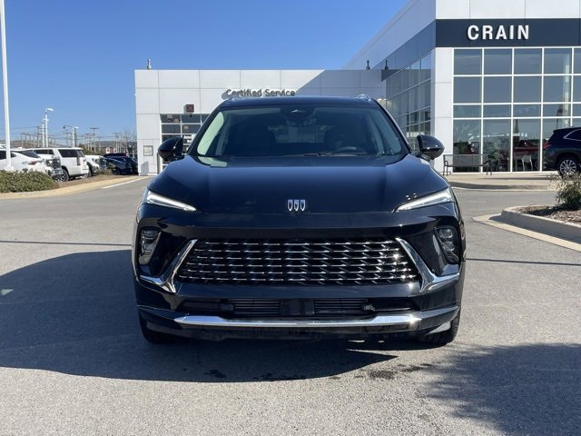 New 2025 Buick Envision Avenir image 2