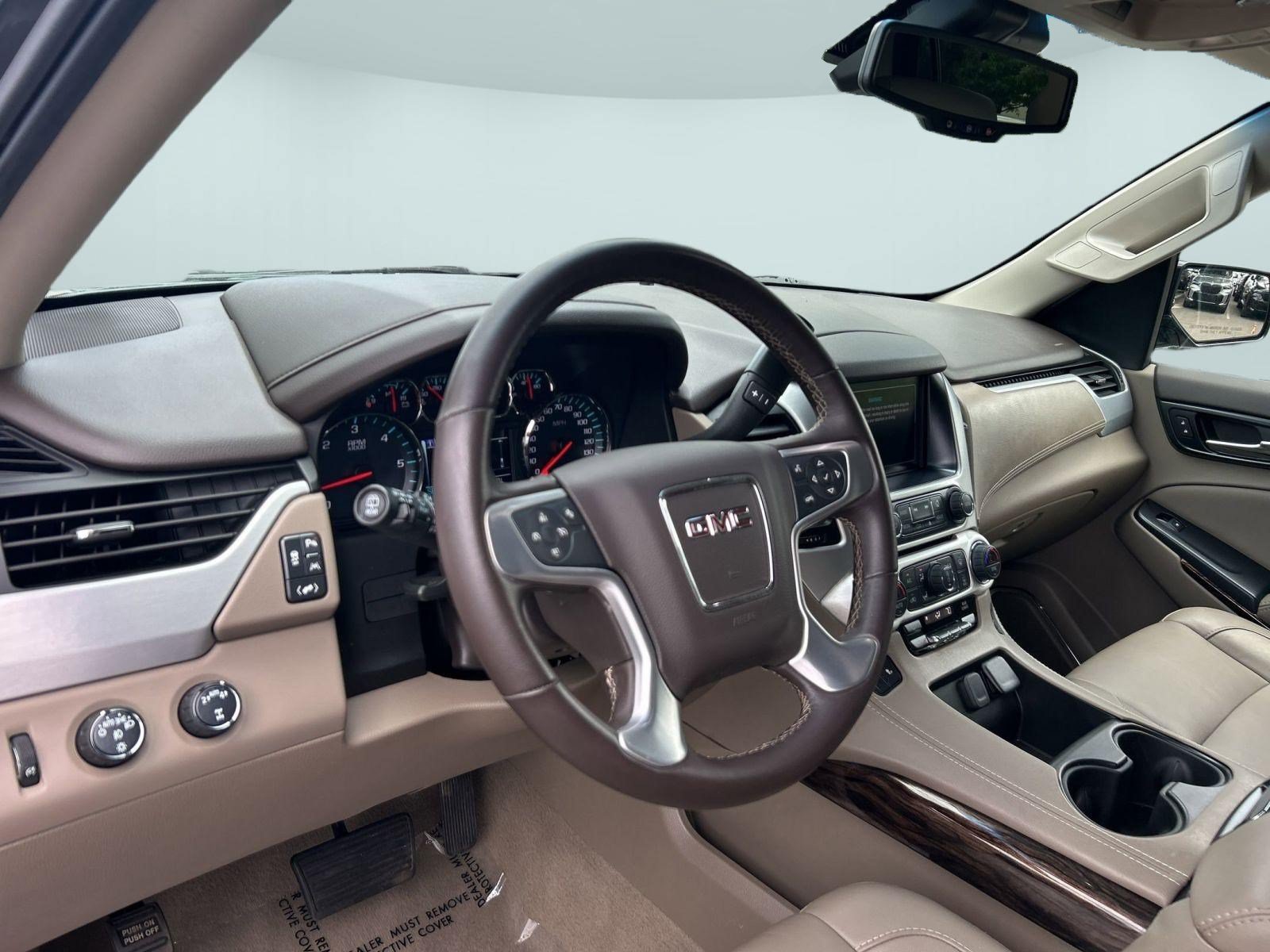 Used 2019 GMC Yukon SLT AWD/4WD image 4