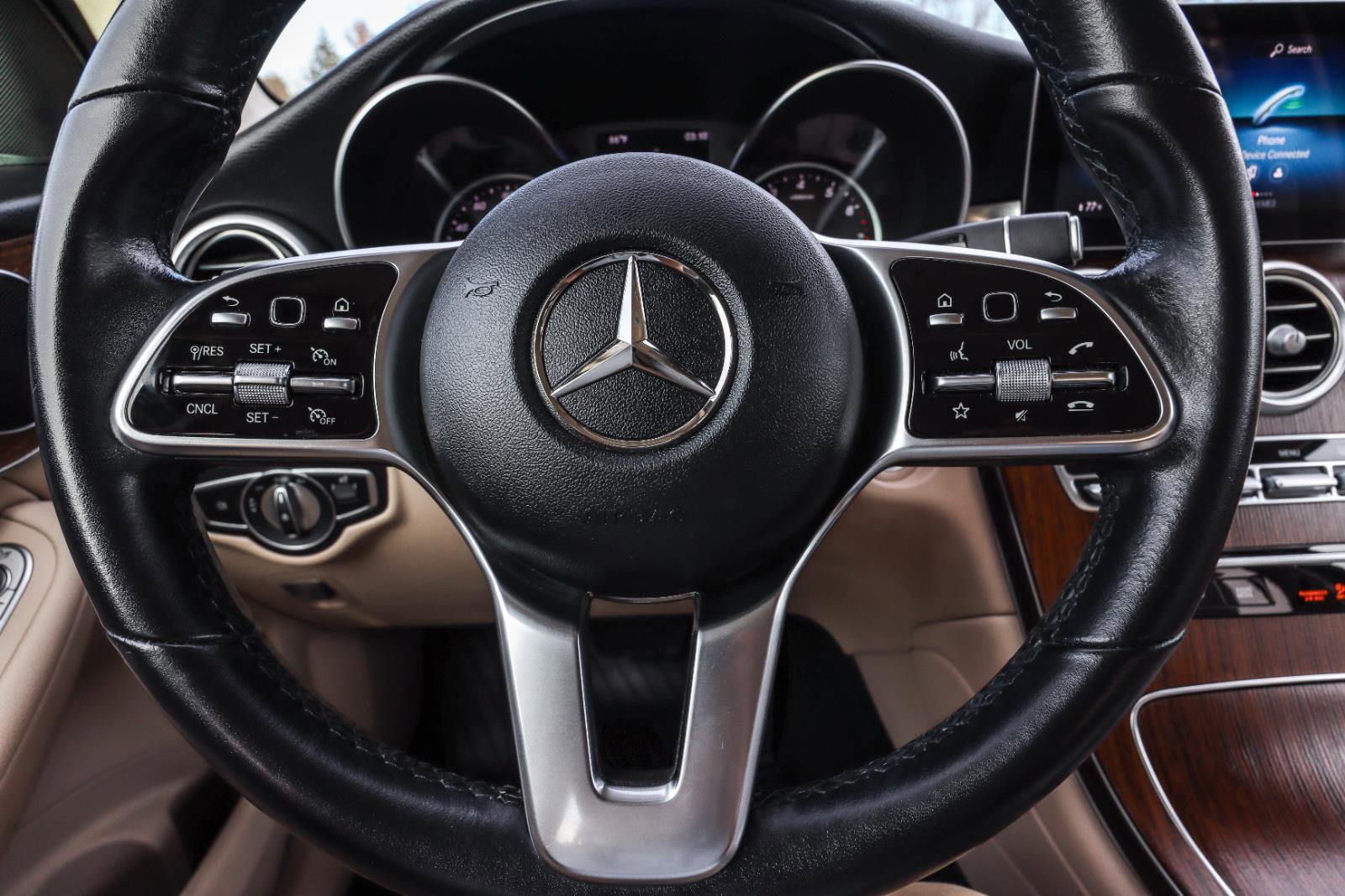 Used 2021 Mercedes-Benz GLC 300 4MATIC image 11
