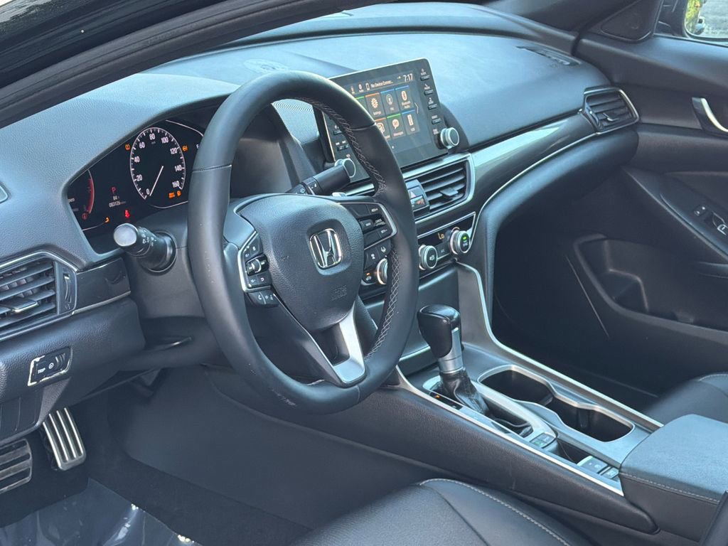 Used 2019 Honda Accord Sport image 12