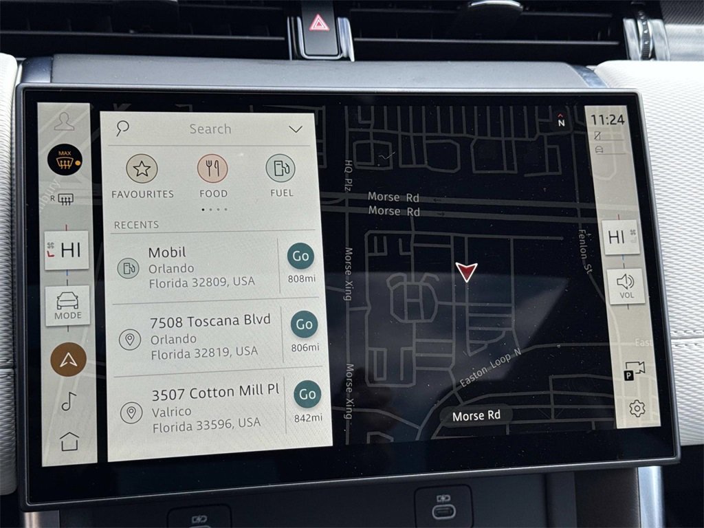 Certified 2025 Land Rover Discovery Sport Dynamic SE image 22