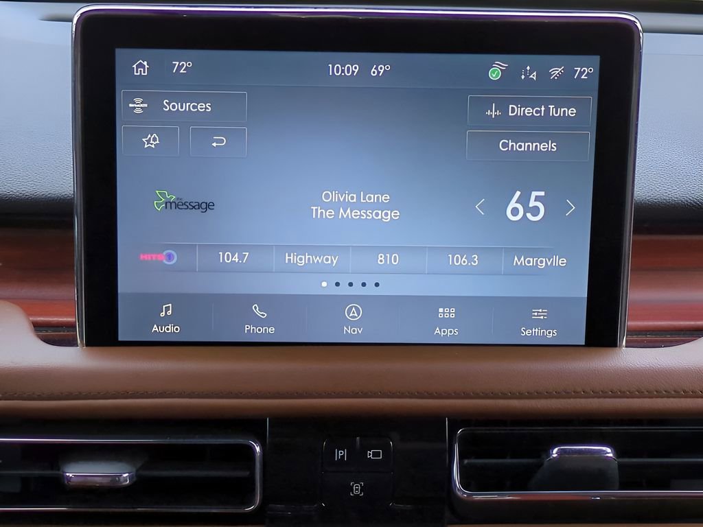 Used 2023 Lincoln Aviator Reserve w/ Equipment Group 201A AWD/4WD image 17