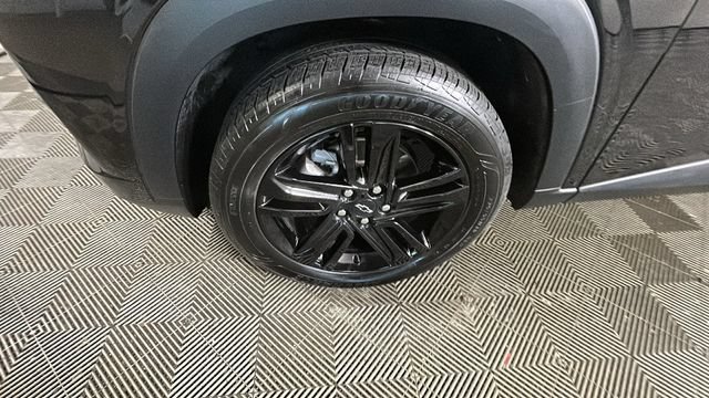 Used 2024 Chevrolet Trax ACTIV FWD image 9