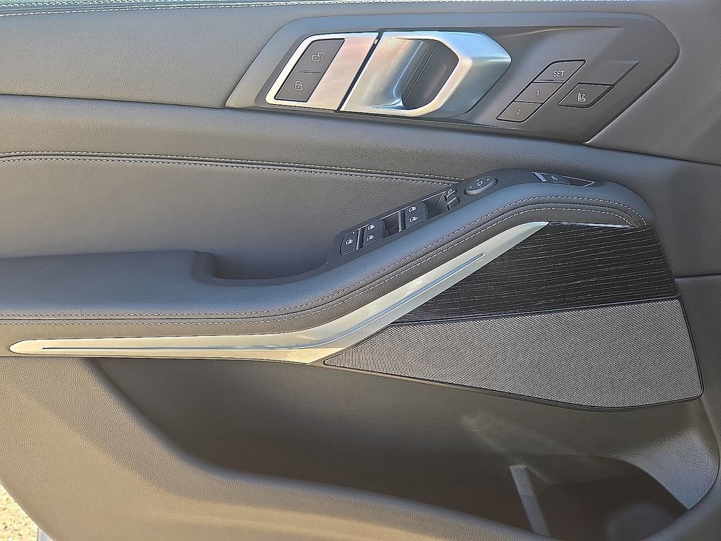 Used 2026 BMW X5 sDrive40i image 18