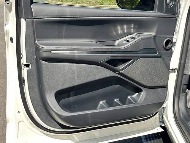 New 2026 Lincoln Navigator Reserve image 12