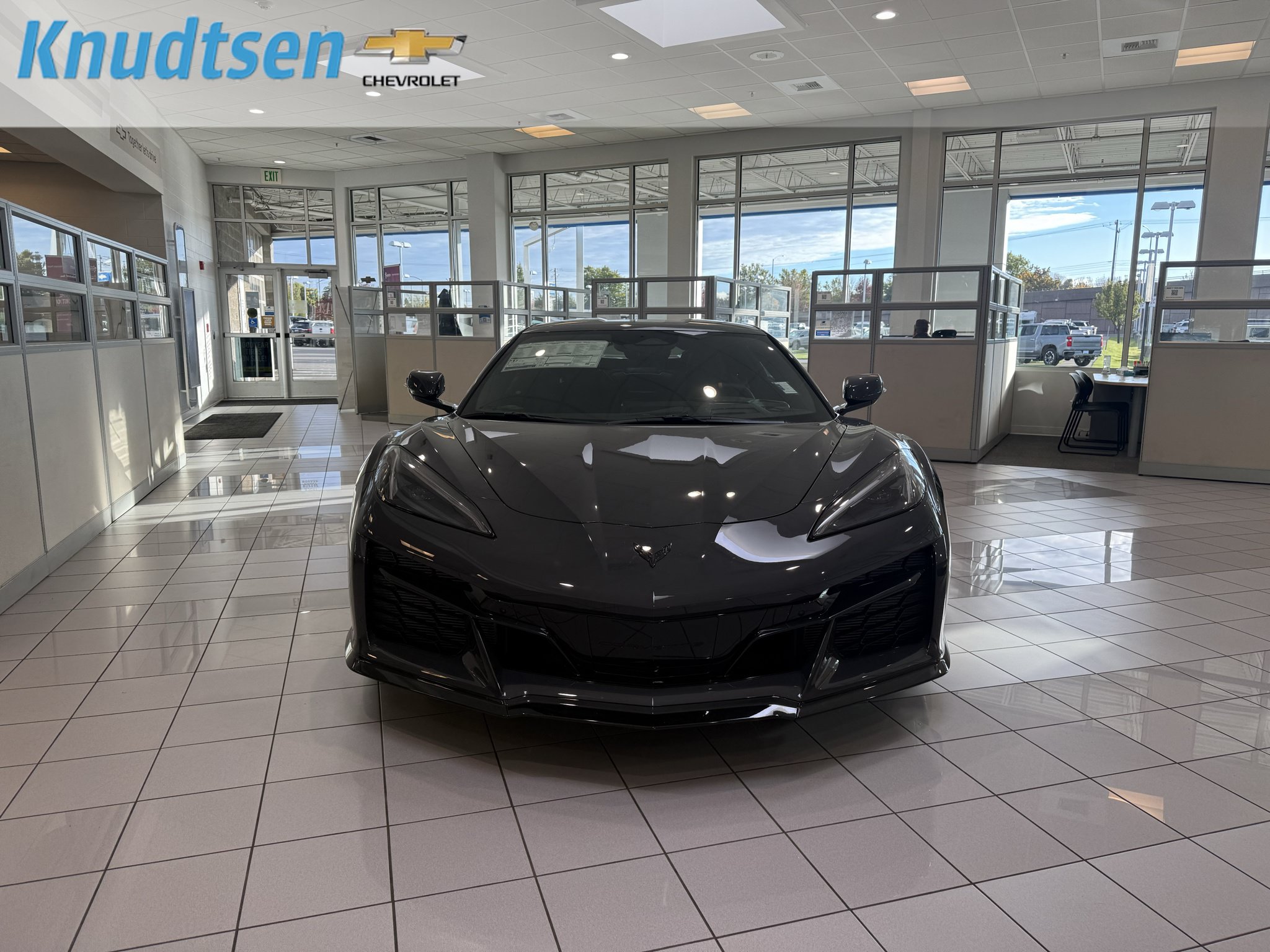New 2027 Chevrolet Corvette Grand Sport w/ Z52 Sport Performance Package RWD image 2