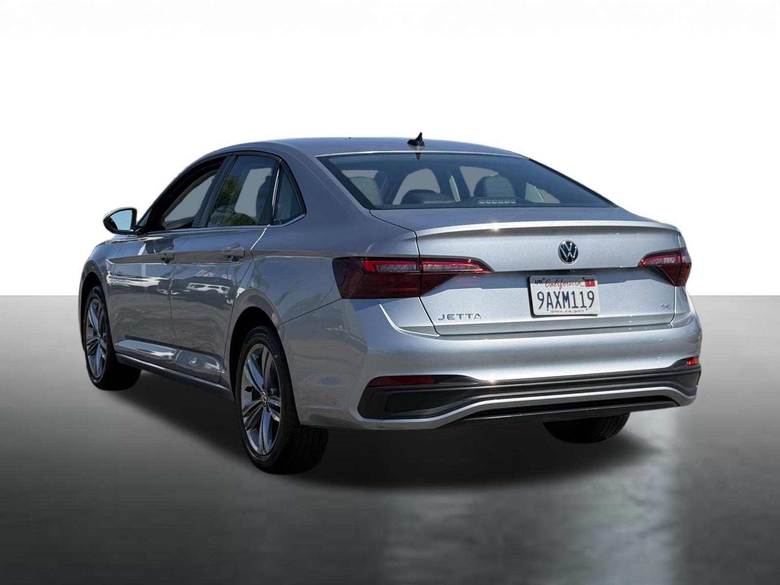 Used 2022 Volkswagen Jetta SE image 6