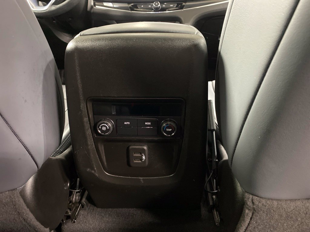 Used 2024 Buick Enclave Essence w/ Sport Touring Edition AWD/4WD image 17
