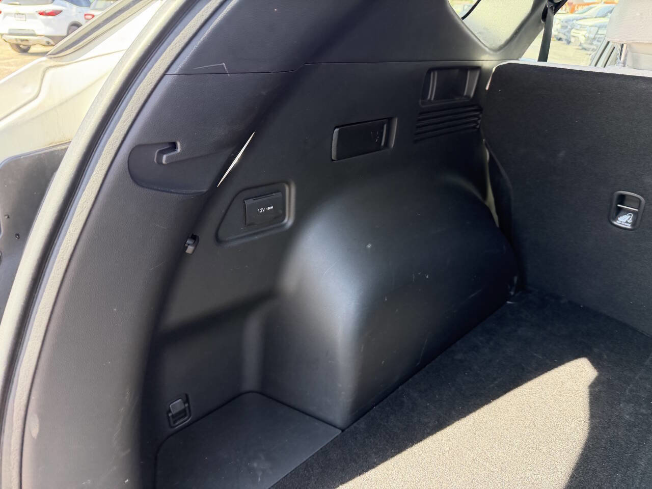 Used 2025 Hyundai Tucson SEL AWD/4WD image 38