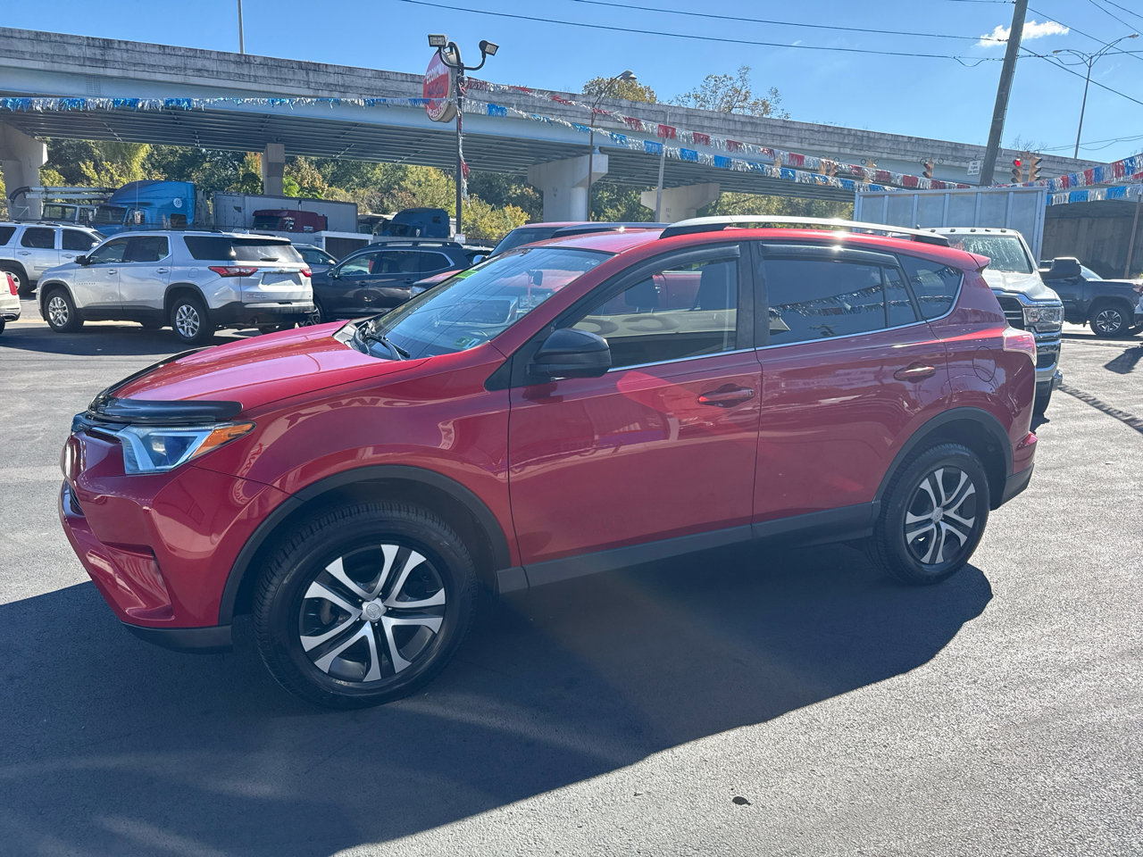 Used 2017 Toyota RAV4 LE image 8