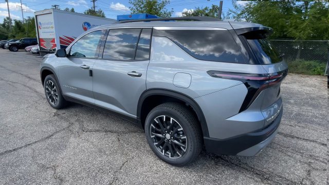 New 2026 Chevrolet Traverse LT w/ Sun and Wheel Package AWD/4WD image 8
