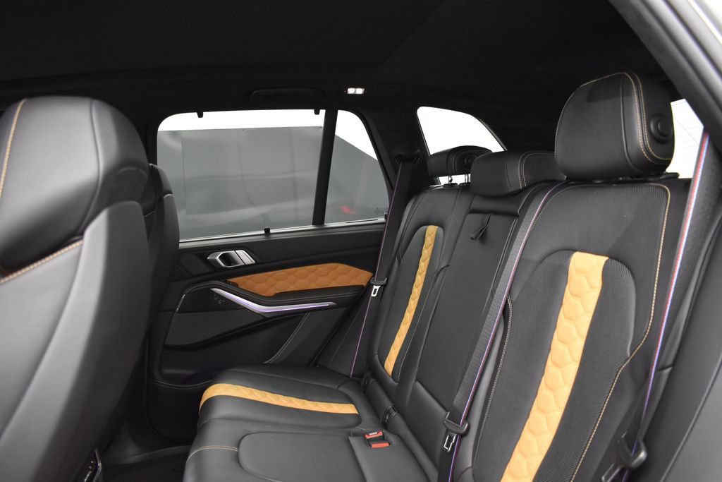 Used 2021 BMW X5 M AWD/4WD image 10