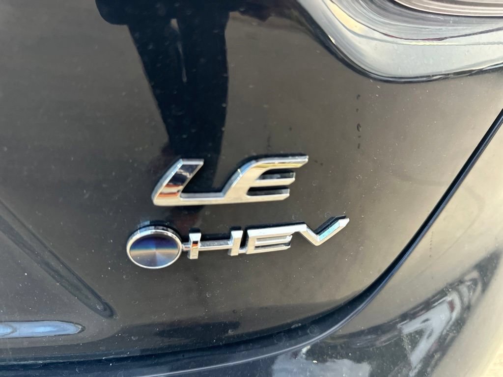 Used 2026 Toyota Corolla LE FWD image 13