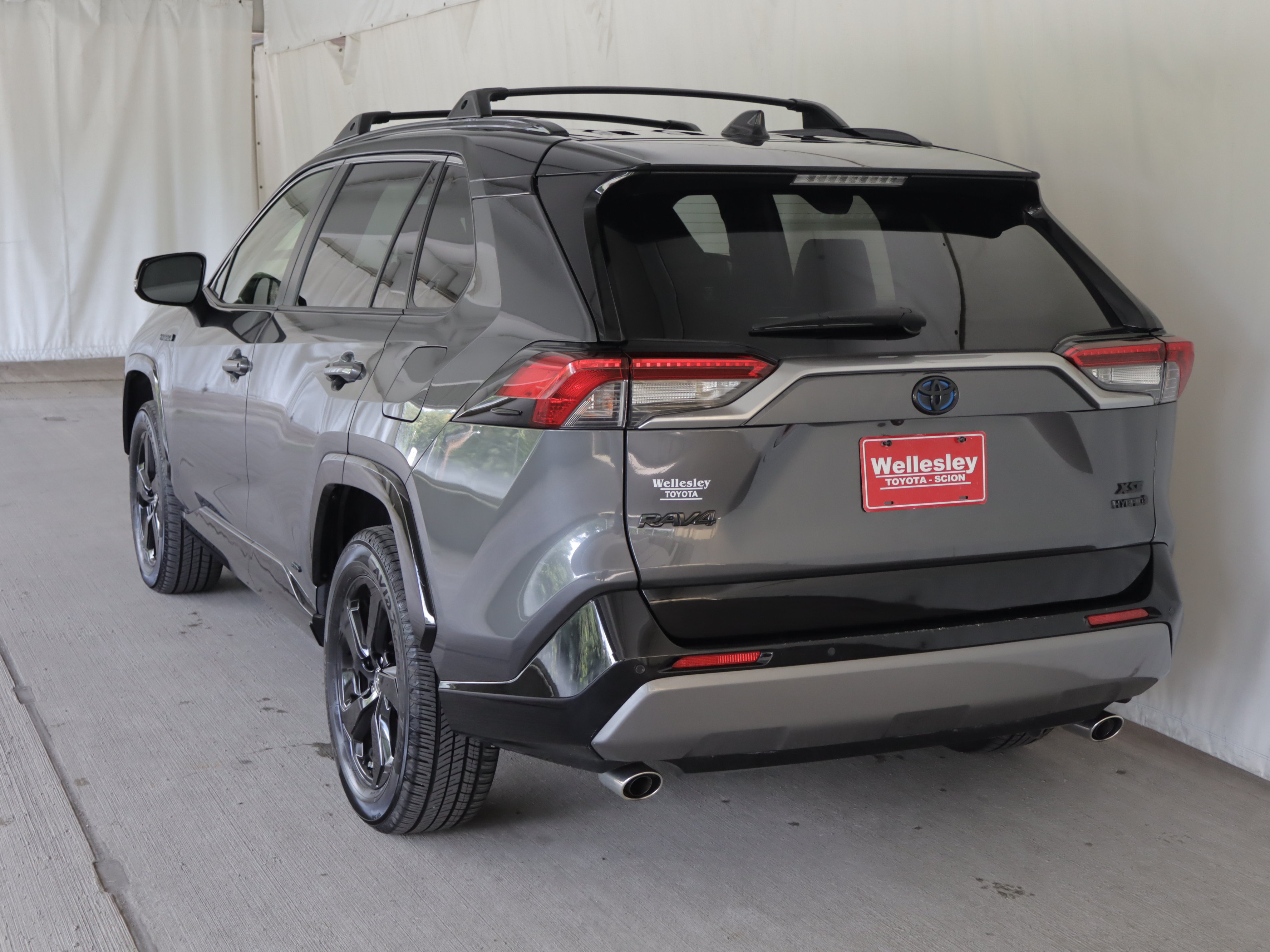 Used 2019 Toyota RAV4 XSE AWD/4WD image 28