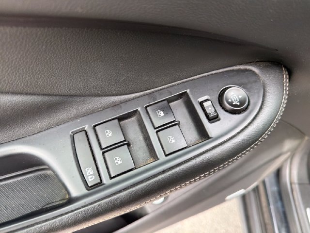 Used 2016 Buick Envision Premium AWD/4WD image 17