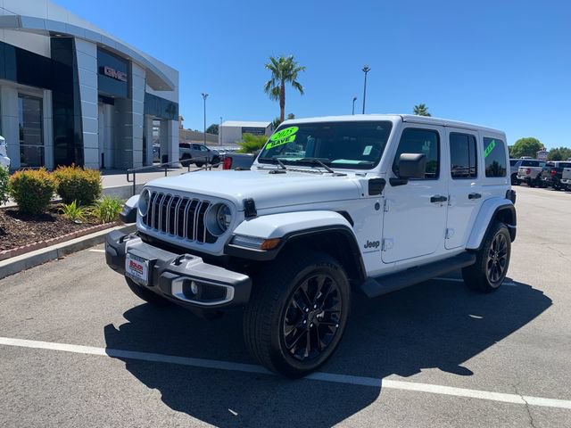 Used 2025 Jeep Wrangler Unlimited Sahara AWD/4WD image 2