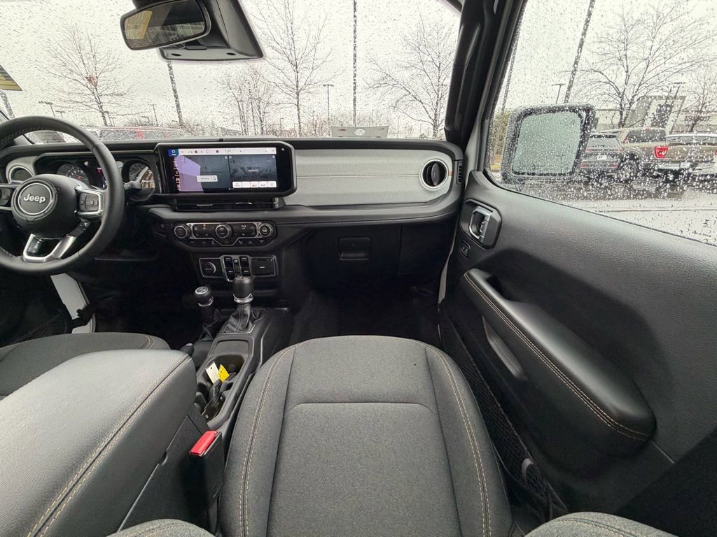 Certified 2025 Jeep Wrangler Unlimited Sahara w/ Safety Group image 20