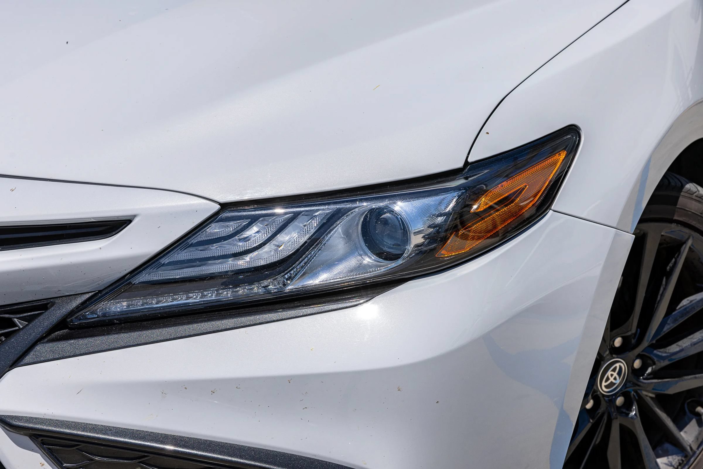 Used 2023 Toyota Camry XSE FWD image 8