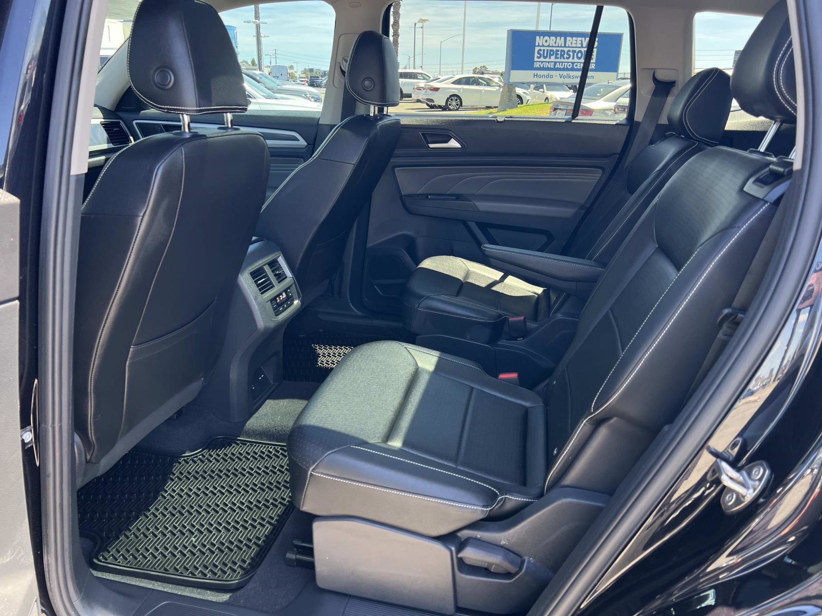 Certified 2023 Volkswagen Atlas SEL R-Line AWD/4WD image 22