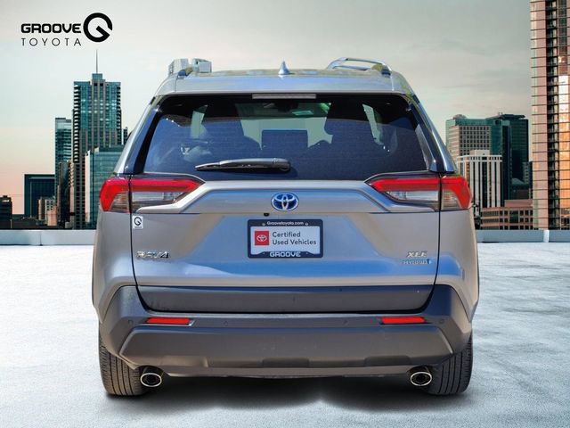 Used 2023 Toyota RAV4 XLE Premium AWD/4WD image 5