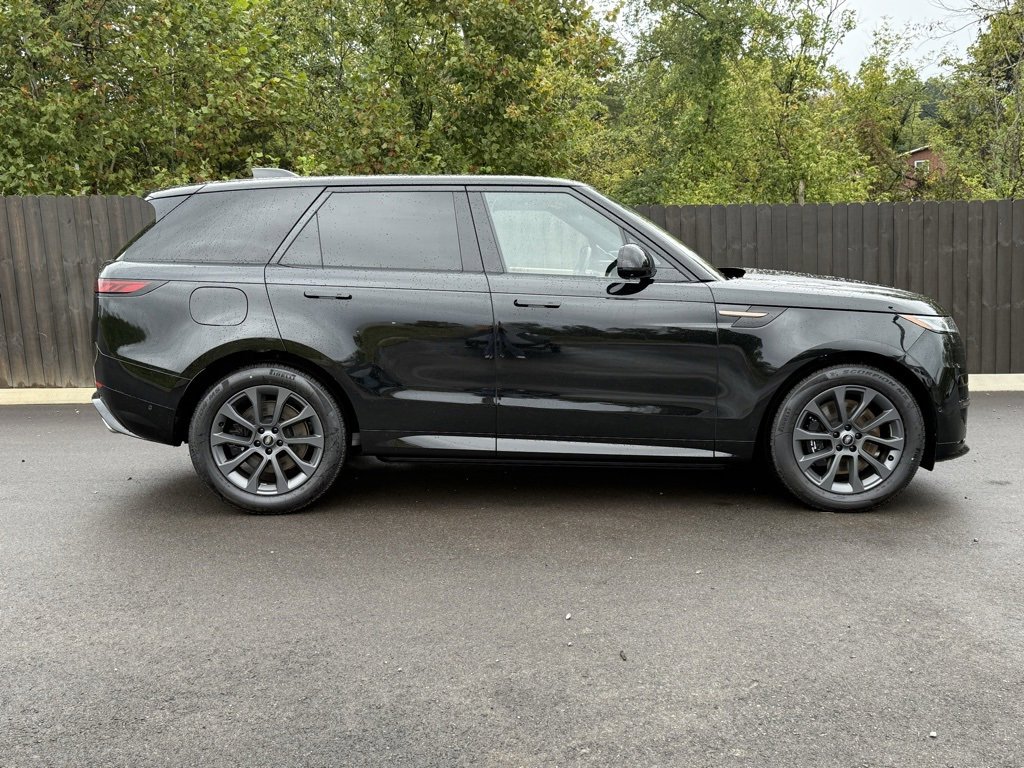 New 2025 Land Rover Range Rover Sport Dynamic SE image 6