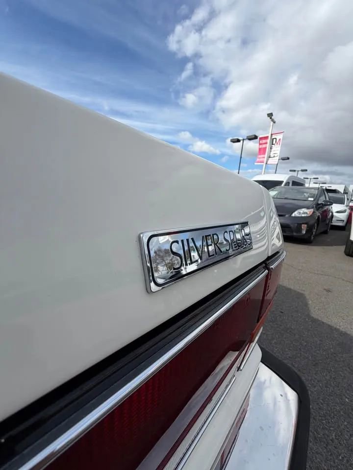 Used 1988 Rolls-Royce Silver Spur image 14