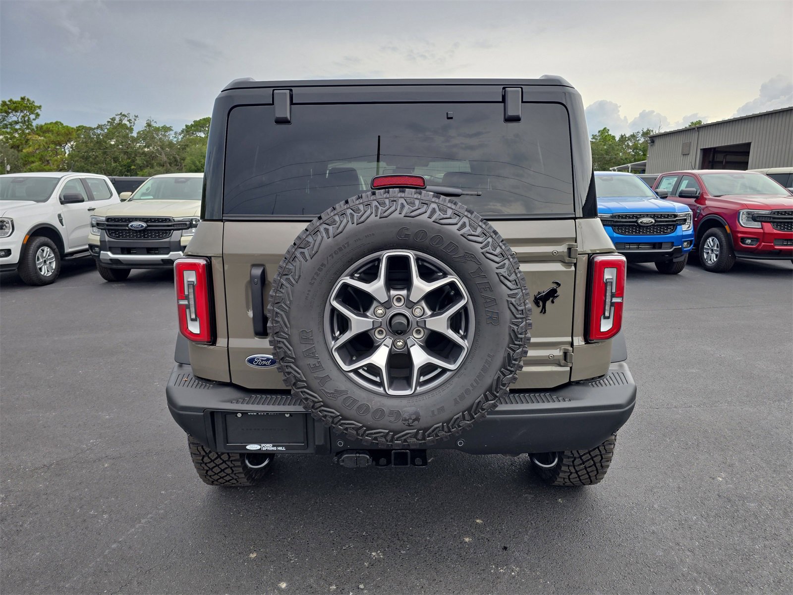New 2025 Ford Bronco Badlands image 5